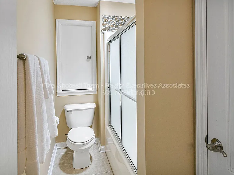 8508 Angel Oak Ct — Photo 15