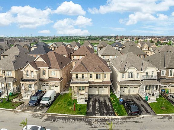 3rd image of 15 Puffin Cres