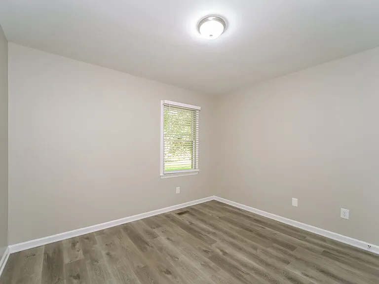6262 Morehead Rd — Photo 12