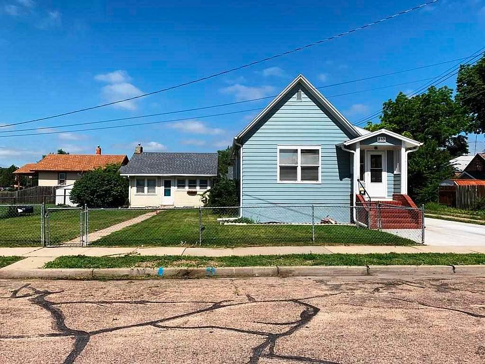 1st image of 210 N Lincoln Ave