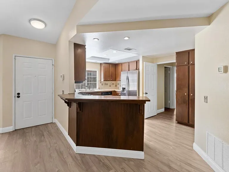 28082 Bavaria Dr — Photo 9