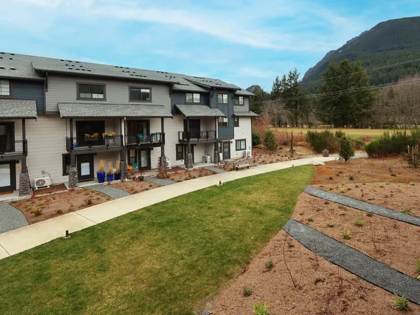 1191 Waterfall Way SE, North Bend, WA 98045