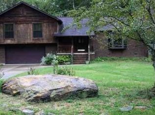 Lower Overlook Dr, Hurricane, WV 25526