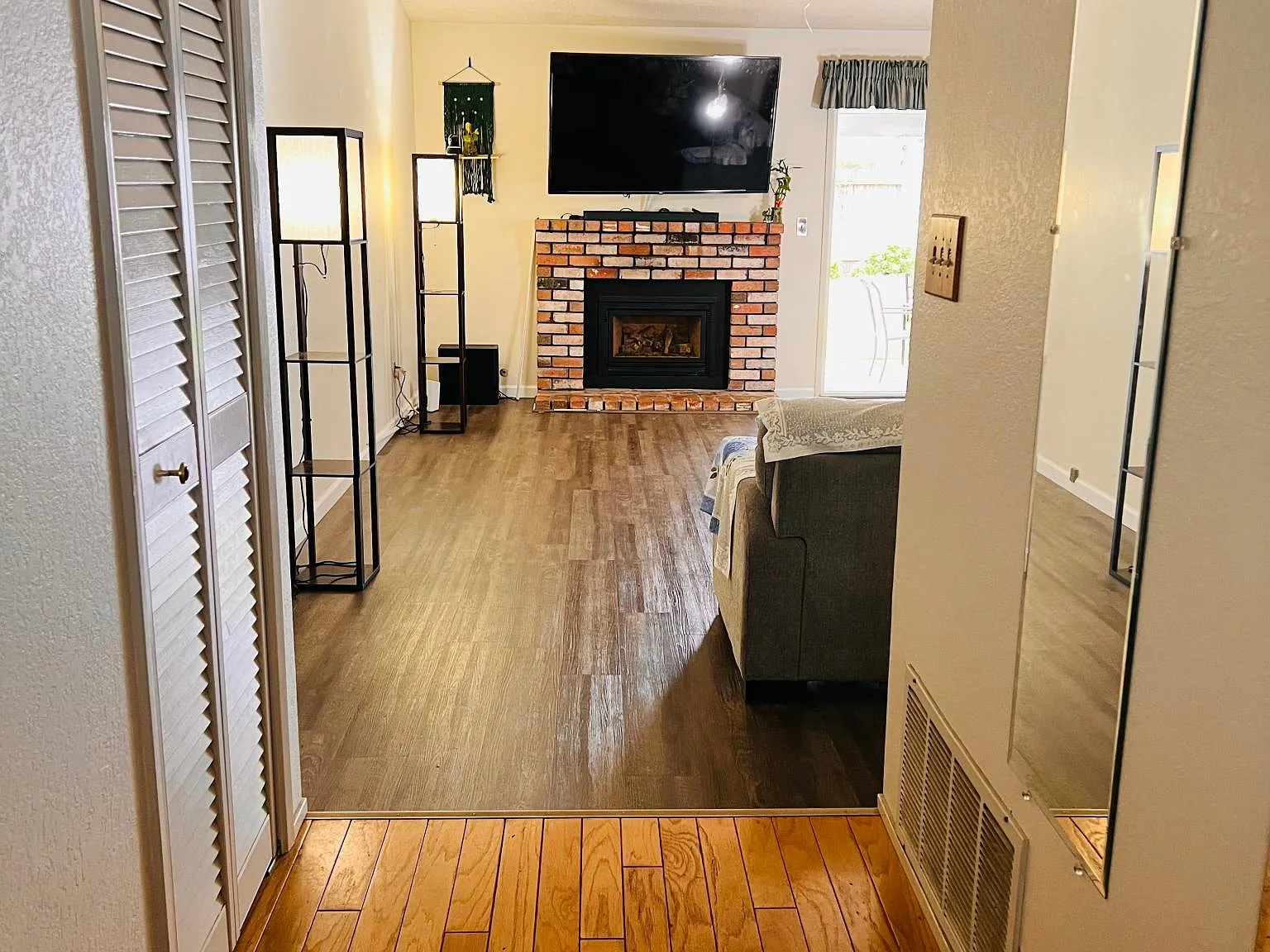 2519 Raleigh Ct — Photo 3