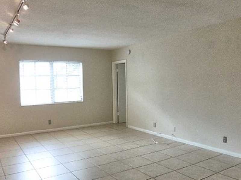 1st image of 2426 SE Seventeen Street Cswy #205A