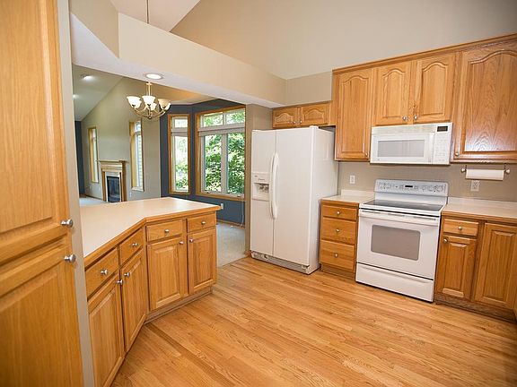 5th image of 4750 Adair Ct