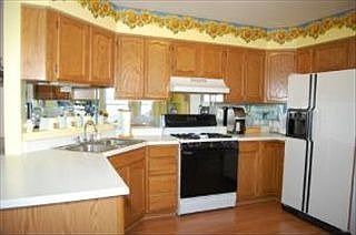 5th image of 303 Chesapeake Ln