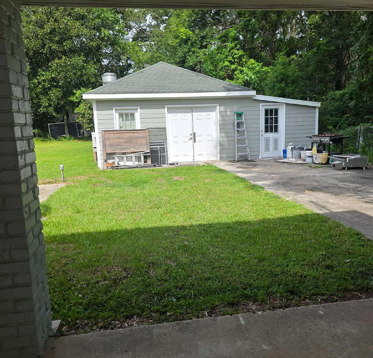 2 bed, 2.0 bath, 3000 sqft, $2,000 — Photo 4