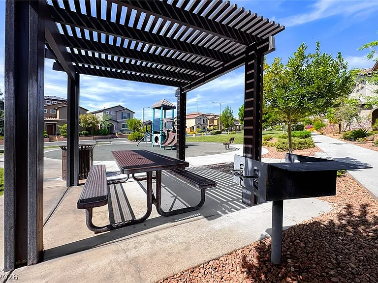 10634 Sariah Skye Ave — Photo 41