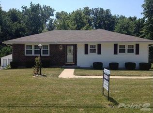 4518 Gene Field Rd, Saint Joseph, MO 64506