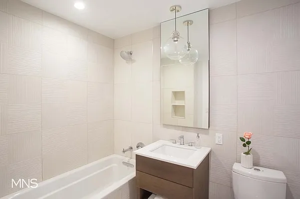 Sold by MNS | media 16