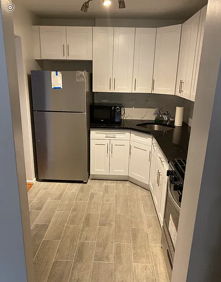 743 Thieriot Ave #2 — Photo 1