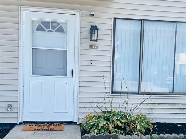 347 E 60th Dr, Merrillville, IN 46410