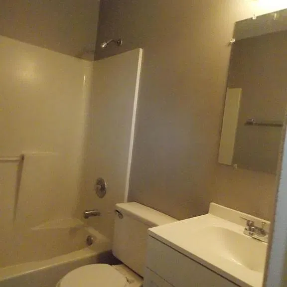 230 Lanier Dr #42 — Photo 4