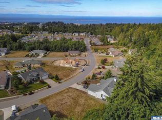 1308 Rook Dr, Pt Angeles, WA 98362