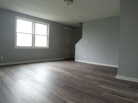 5th image of 62-72 Crane Pl #66