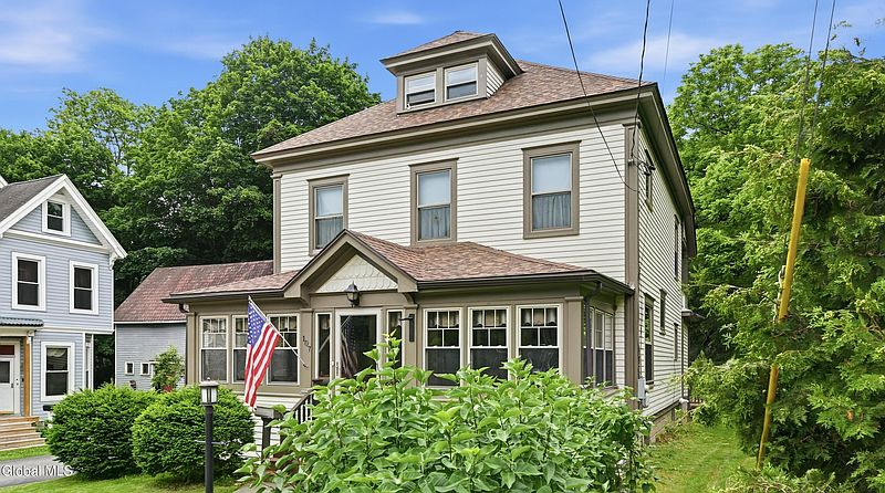 4th image of 107 Mohawk Street