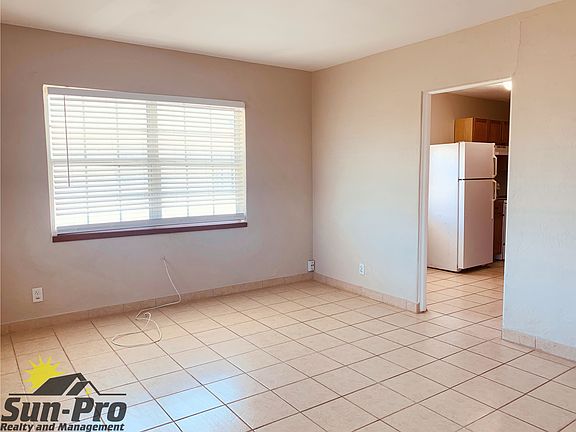 4th image of 626 Lenox Ave #2