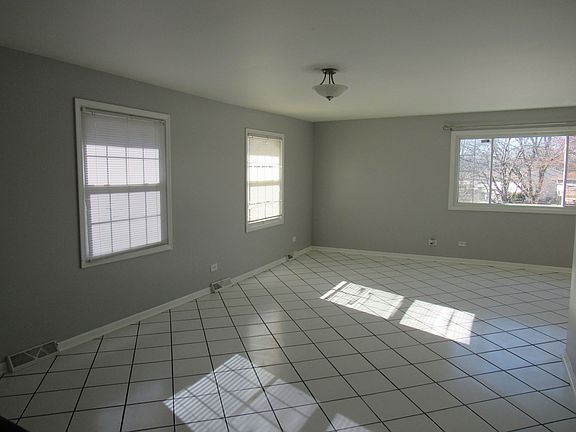 5th image of 21709 Jeffery Ave