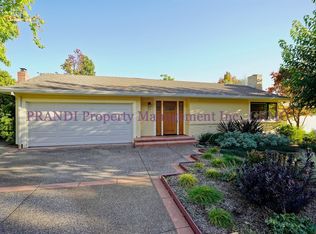 40 Corte Cayuga, Kentfield, CA 94904