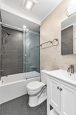 4th image of 341 W 48th St #1C