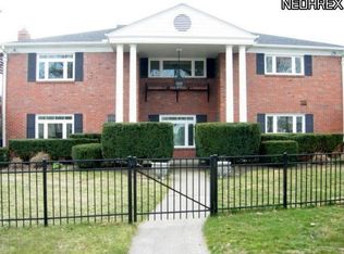 17125 Hilliard Rd, Lakewood, OH 44107