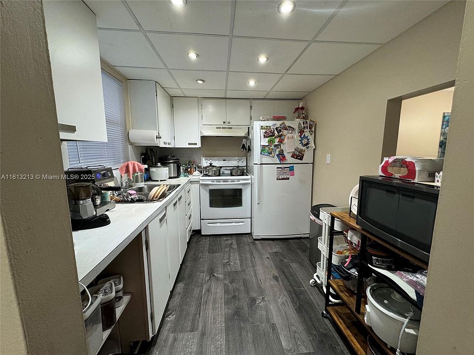 2nd image of 9353 Fontainebleau Blvd APT A204