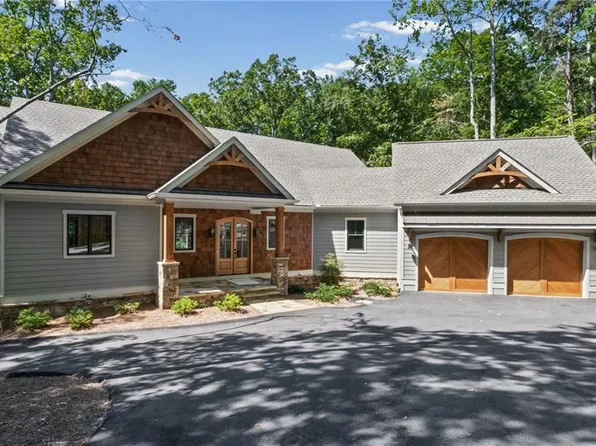 56 Black Bear Point, Jasper, GA 30143