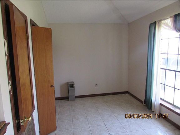 4th image of 7853 Briarwood Dr
