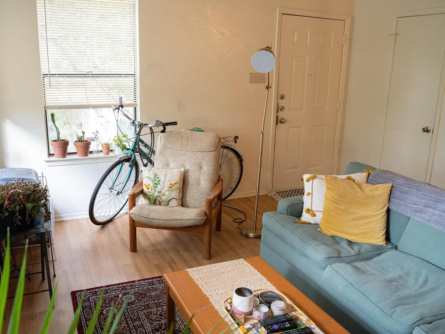 2 bed, 1096 sqft, $1,675 — Photo 4