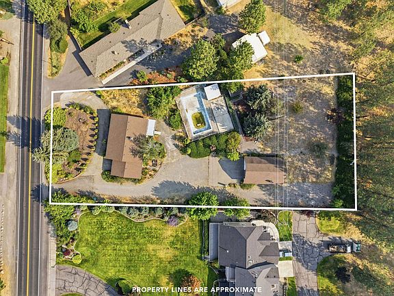 5th image of 1809 S Carnahan Rd