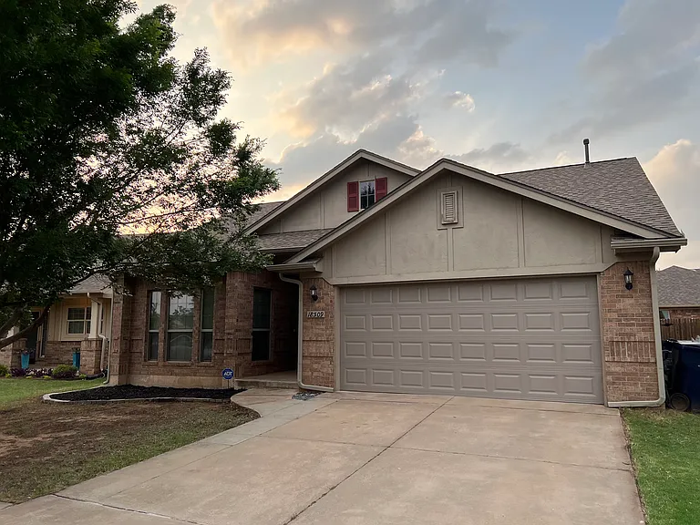 18509 Agua Dr — Photo 1