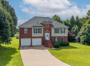 154 Magnolia Dr SE, Calhoun, GA 30701