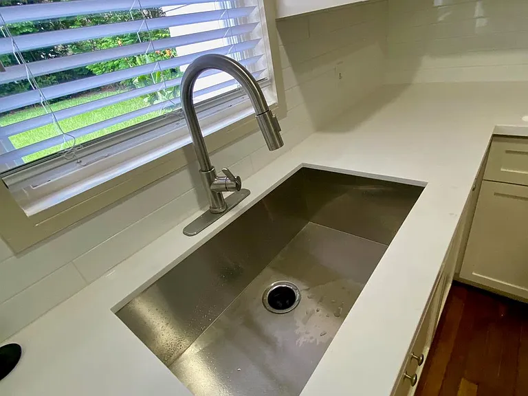 3118 Castlewood St — Photo 19
