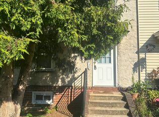 921 E 15th St, Chester, PA 19013