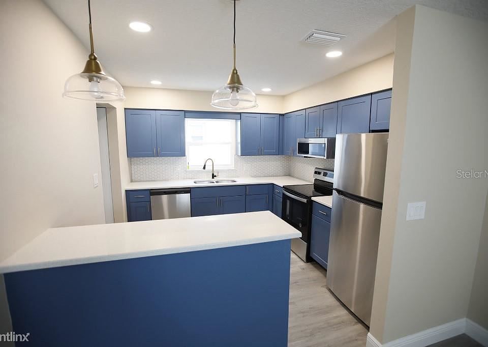 1st image of 7101R Green Needle Dr