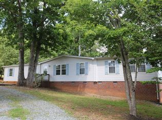 4840 Rabbit Run Dr, Haw River, NC 27258