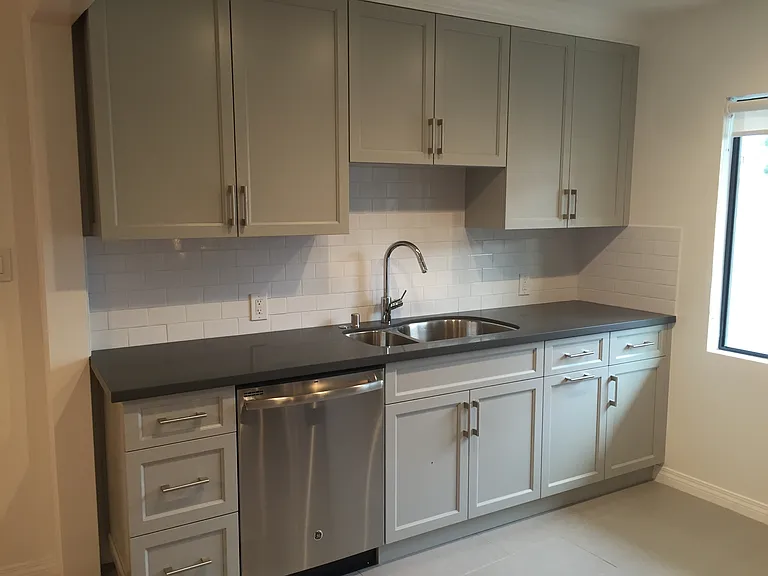 1615 Hilts Ave #7 — Photo 5