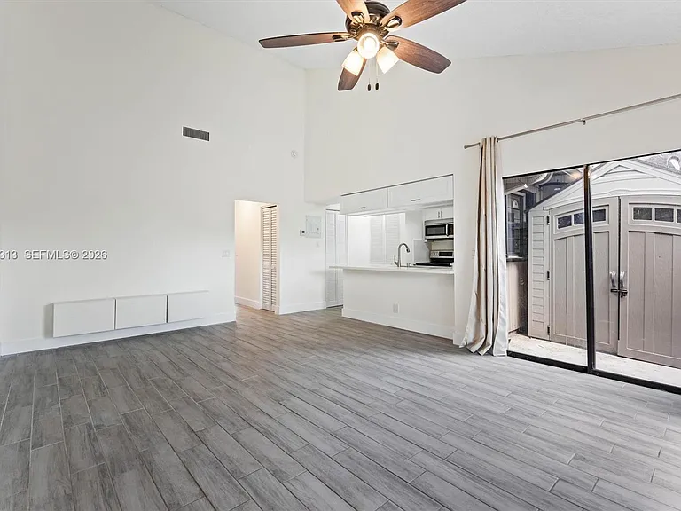 2025 SW 82nd Ave #1 — Photo 10