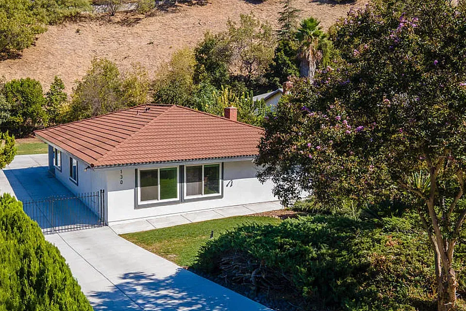 130 Peterson Ave