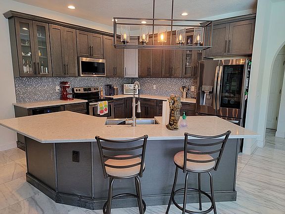 2nd image of 4348 Ridgemoor Dr N