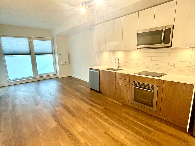 303 E Pender St — Photo 17