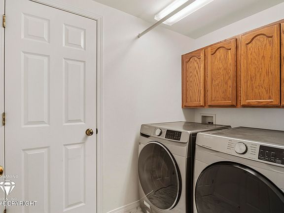 4th image of 1902 Sturbridge Ct #6