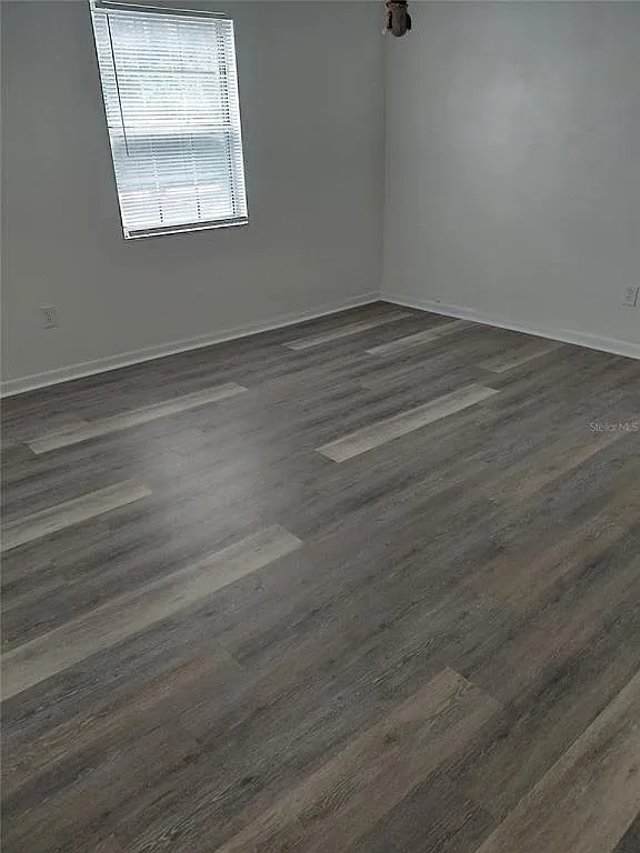 2 bed, 1.0 bath, 950 sqft, $1,600 — Photo 3