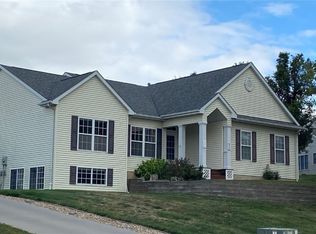 873 Shade Tree Ct, Lisbon, IA 52253