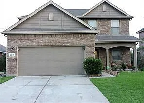 4 bed, 2.5 bath, 2105 sqft, $2,595 — Photo 1