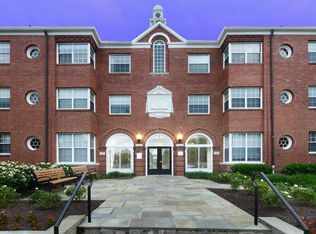 Sheffield Court, Arlington, VA 22201
