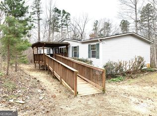 589 Chateau Village Dr, Martin, GA 30557