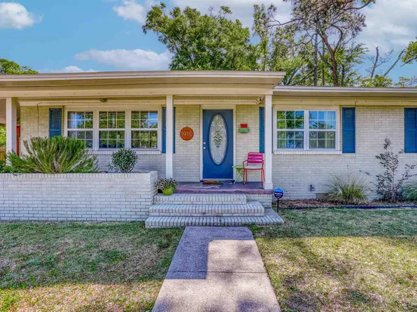 1910 N Barcelona St, Pensacola, FL 32501