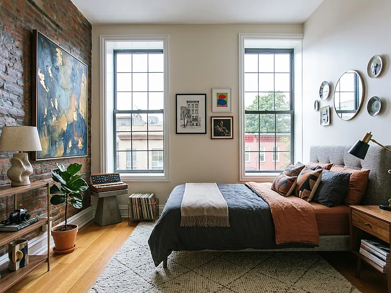 884 Madison St #3L — Photo 2